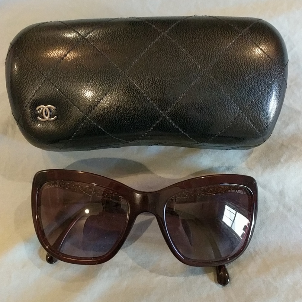 Chanel burgundy sunglasses